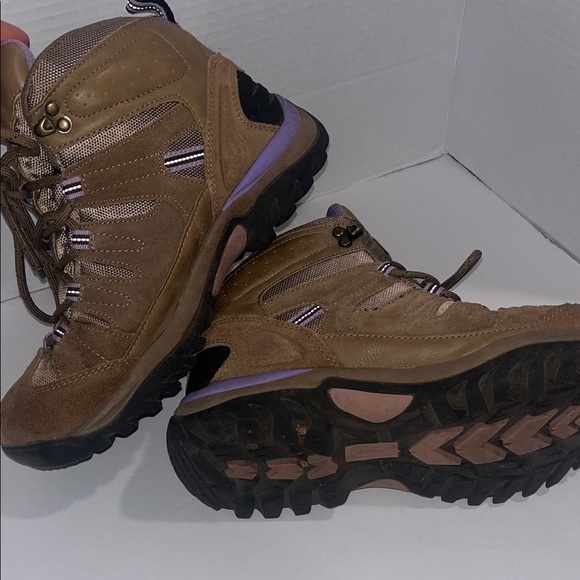 Coleman Brown Lace-Up Women's Hiking Boots with Purple Details - Picture 4 of 8